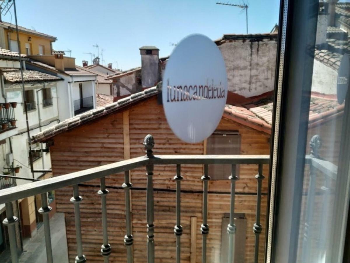 Hostal Rural Luna Y Hostal Rural Lunaposada กันเดเลดา ภายนอก รูปภาพ